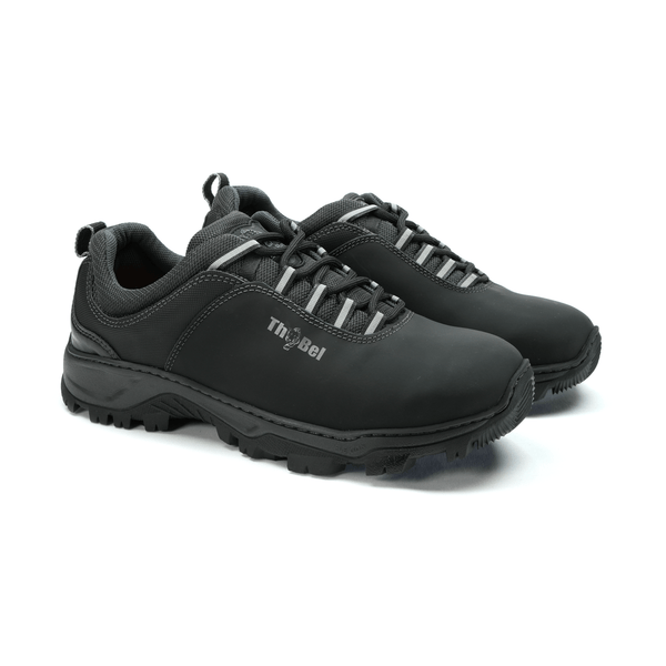 Bota Tênis de Trilha Masculino Cano Baixo ThaBel Apolo Preta com CA, placa anti-torção e solado antiderrapante, apenas 800g o par.