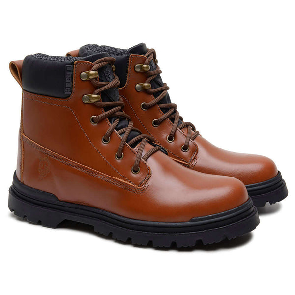 Bota Masculina Worker ThaBel Conhaque com CA, couro legítimo, conforto premium e design rústico elegante.