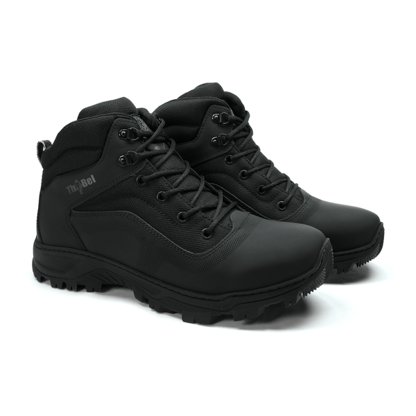 Bota de Trilha Masculina Cano Médio ThaBel Tracker Couro e Nylon Preta com CA, leve e respirável, solado antiderrapante para trabalho e trilha.