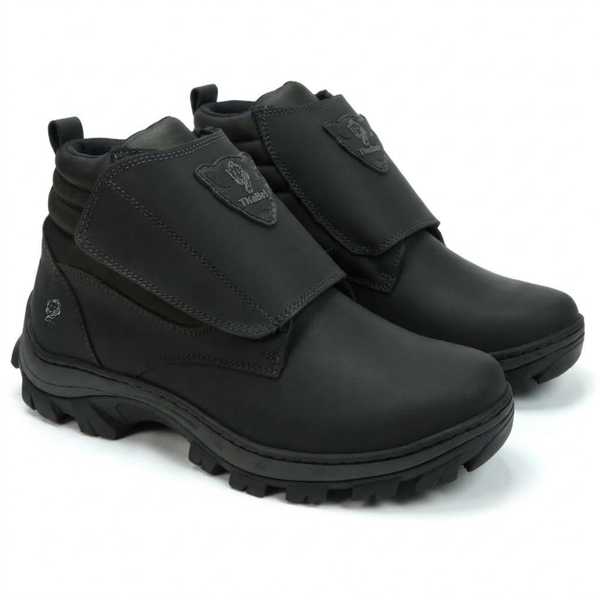 Bota Motociclista Masculina ThaBel Road Trail Velcro Preta com CA, fechamento em velcro sem cadarço, solado resistente a óleo para motociclistas.