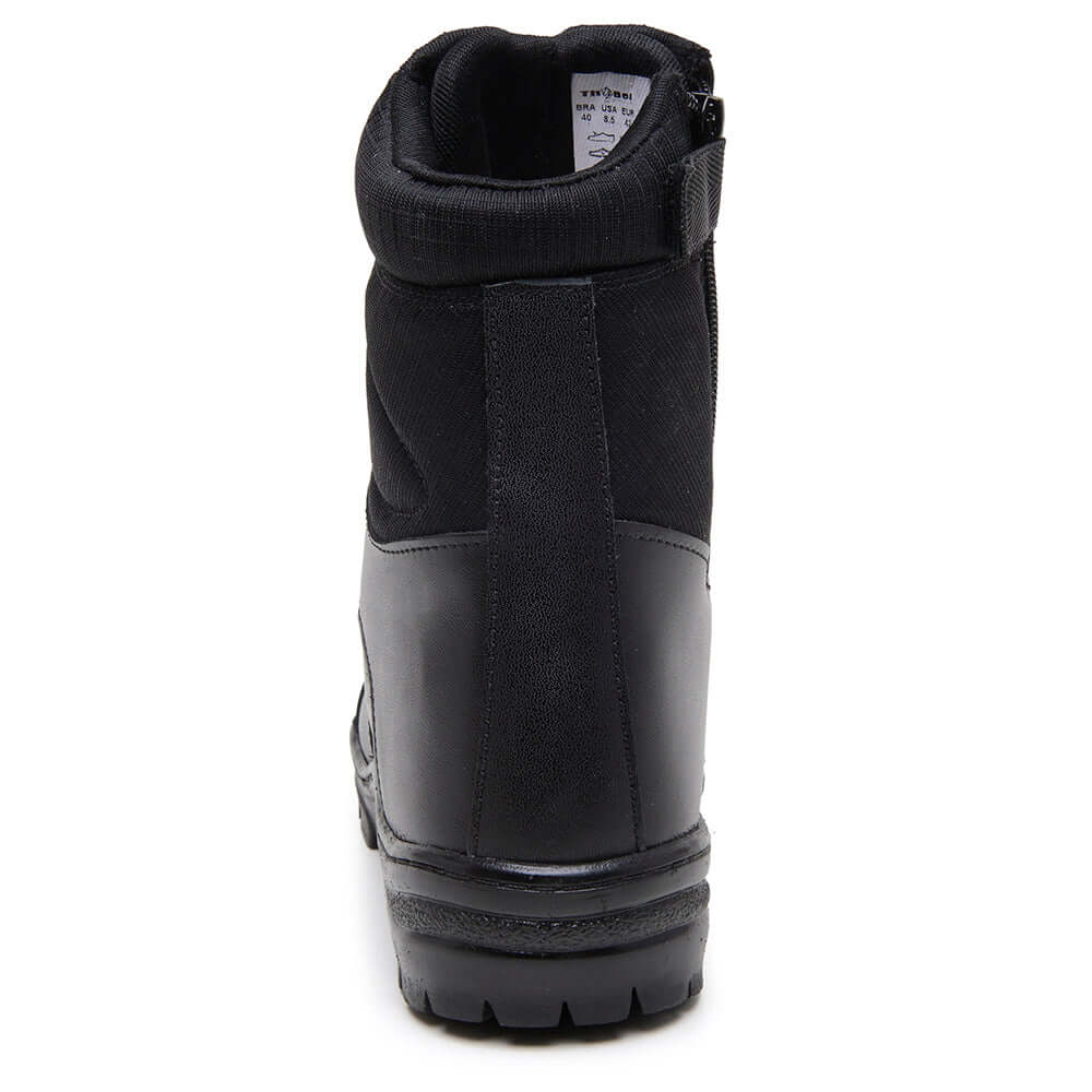 Vista traseira da Bota Militar ThaBel Sigma Preta com Zíper e Anti-Perfuro, destacando o design robusto e a sola antiderrapante.