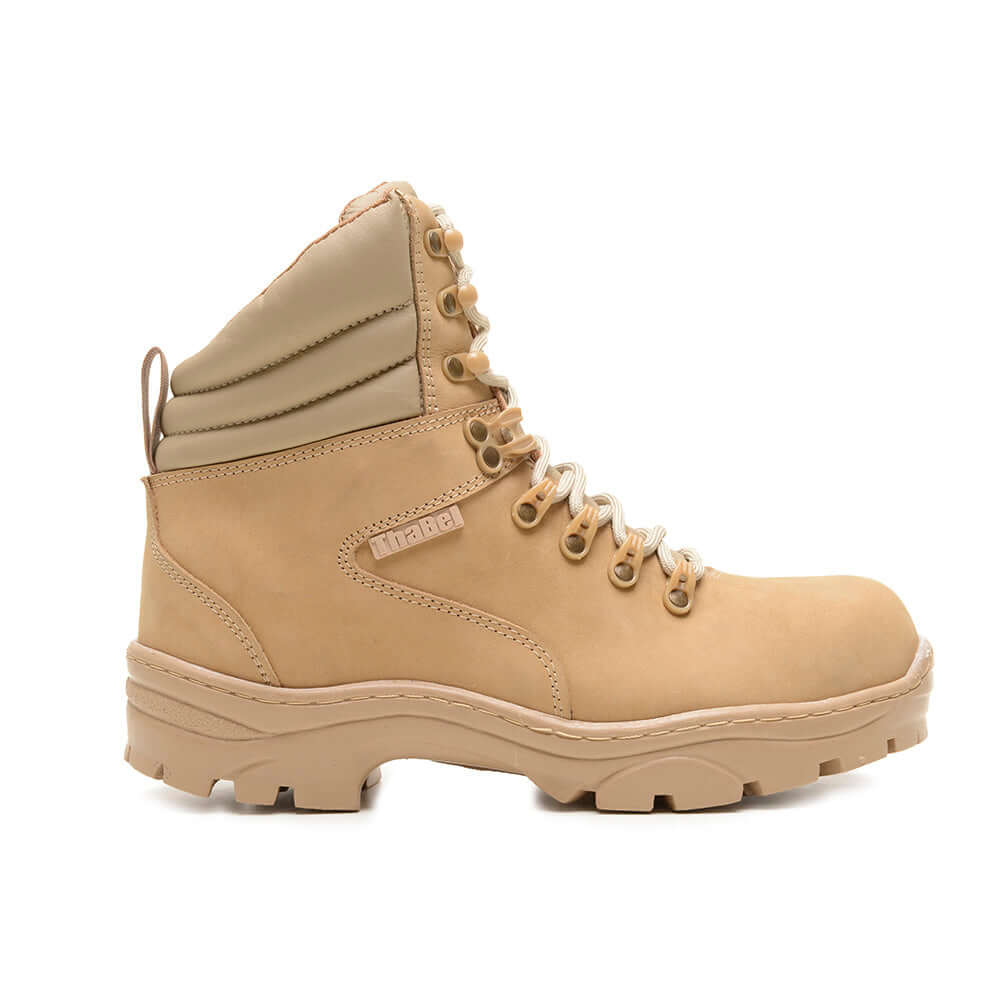 Bota Tática ThaBel Highlander Anti Perfuro Desert com CA em couro nobuck para proteção e durabilidade em aventuras e trabalho.