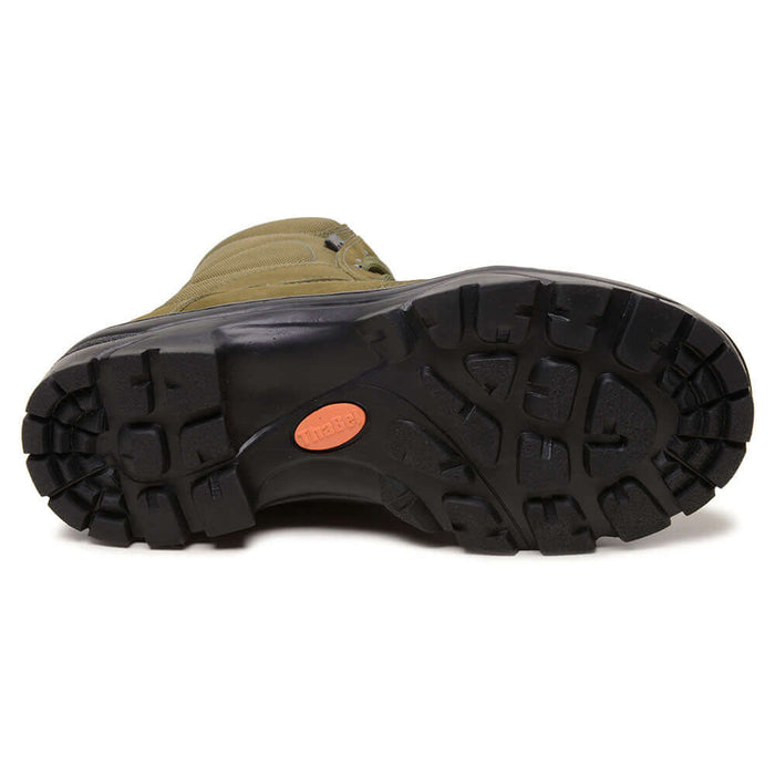 Sola de Bota Militar Masculina ThaBel Invader Anti Perfuro Verde Oliva com CA, destacando resistência e tração para segurança e conforto.