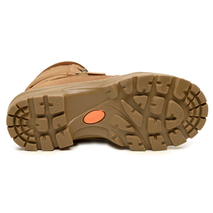 Sola da Bota Coturno Militar Masculino ThaBel Alfa Anti Perfuro Coyote com CA em detalhe, mostrando tração e resistência para uso tático.